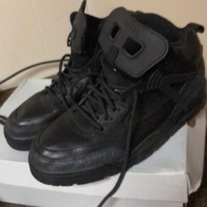 retro 5 all black Jordan boots limited edition